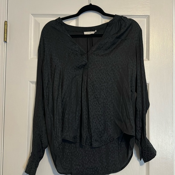 BLACK CHEETAH BLOUSE - Picture 1 of 1
